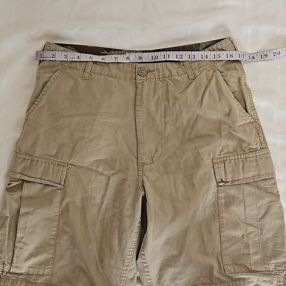 Old Navy Men Relaxed Fit Khaki Cargo Pants With Camo Ankle String 31×32 - Picture 4 of 16